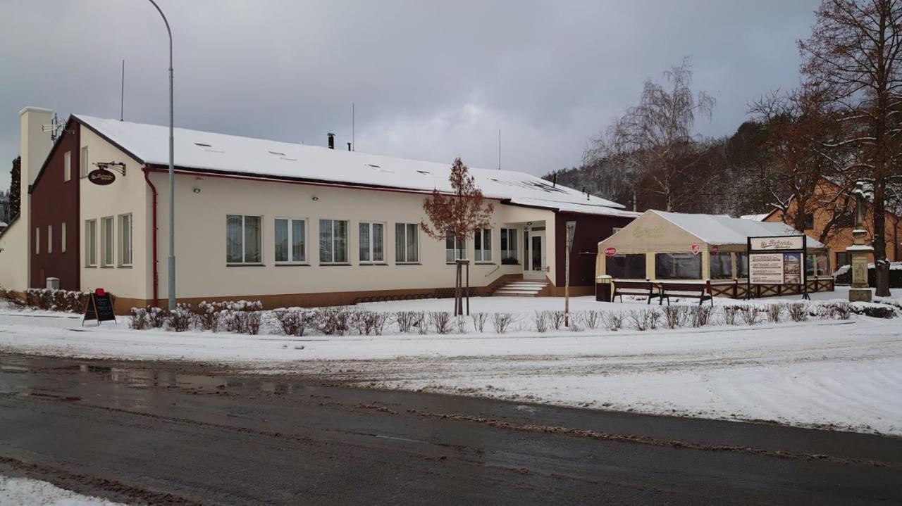 Hotel Na Rybnicku Bohutin Extérieur photo