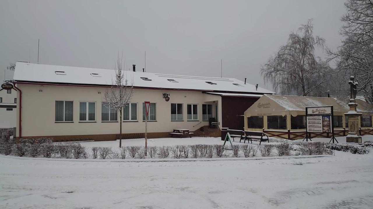 Hotel Na Rybnicku Bohutin Extérieur photo